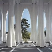 白色森林丨塔米納溫泉酒店和溫泉浴場賞析